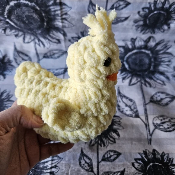 Crochet Light Yellow Baby Chick Amigurumi Plushie - Picture 5 of 13